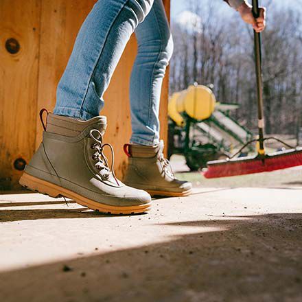 Muck boots with laces hot sale